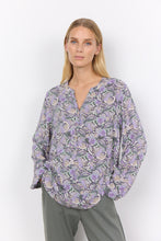 Load image into Gallery viewer, Soya Henley Blouse Lilac, Powell River, BC
