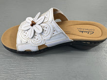 Load image into Gallery viewer, Clarks Merliah White Sandal
