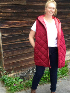 T Diamond Quilted Reversible Puffer Vest: Red, Navy & Black