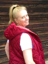 Load image into Gallery viewer, T Diamond Quilted Reversible Puffer Vest: Red, Navy &amp; Black
