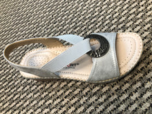 Load image into Gallery viewer, Grace Champagne Sandal

