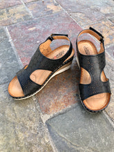Load image into Gallery viewer, Althena Sandal in Black, Powell River, BC
