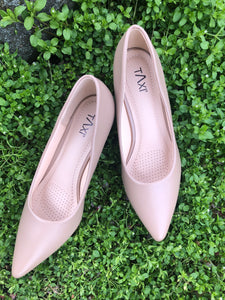 Aliyah Kitten Pumps: 2 Colours