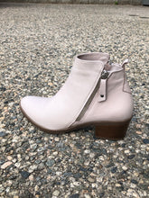 Load image into Gallery viewer, LEATHER Light Gray Carmen Boot
