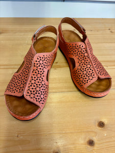 Nancy Coral Leather Sandals