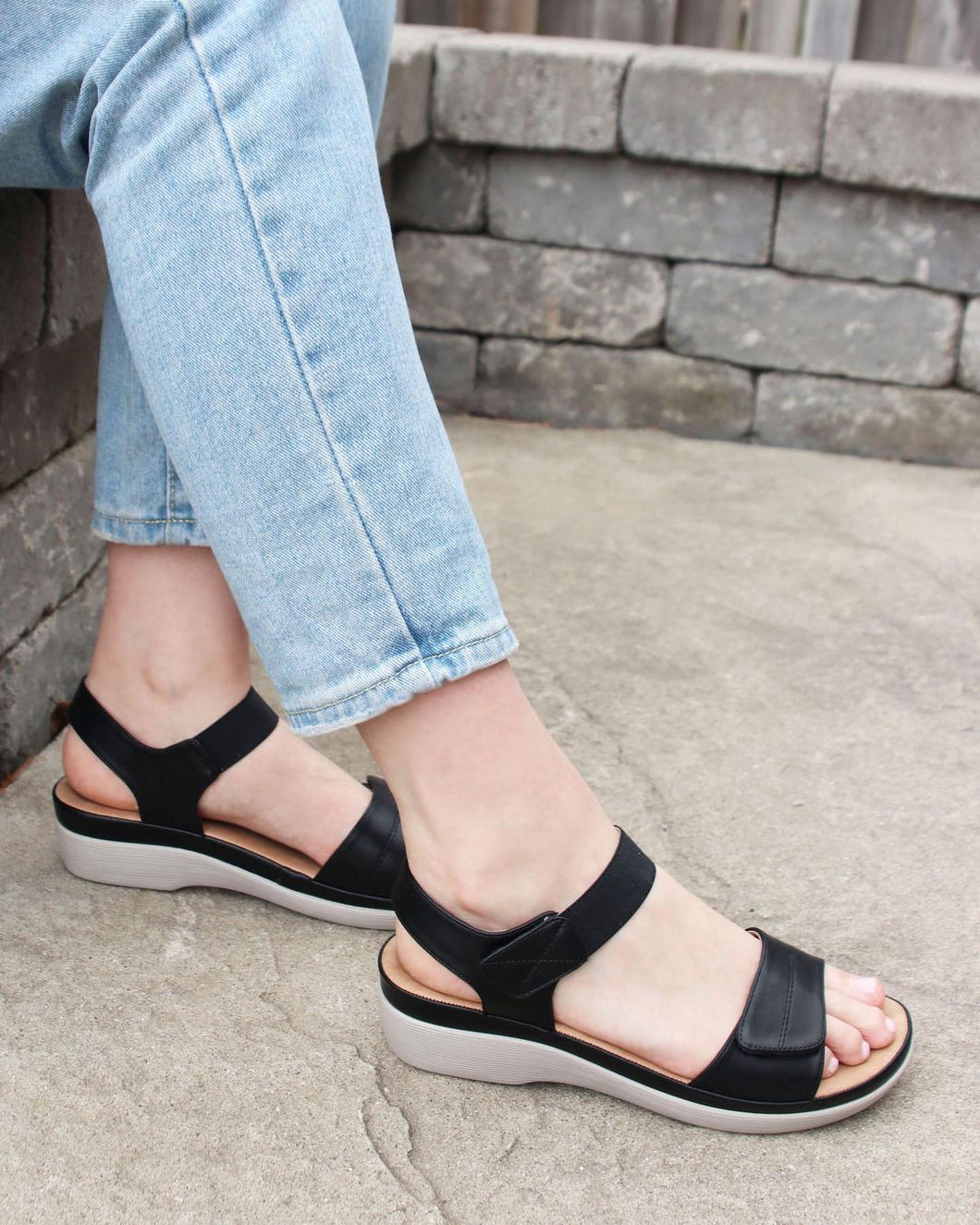 Catalina Black Sandal