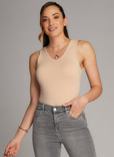Load image into Gallery viewer, Bamboo Reversible Tank
