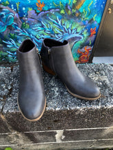 Load image into Gallery viewer, Alexis Ankle Boot GREY
