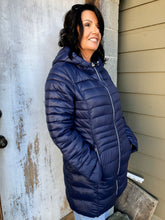 Load image into Gallery viewer, Ultra Light Hooded Puff 3/4 Jacket
