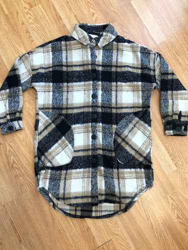 Plaid Shacket in Navy & Taupe, Powell River, BC