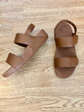 Load image into Gallery viewer, Fit Flop Lulu Adjustable Tan Sandals
