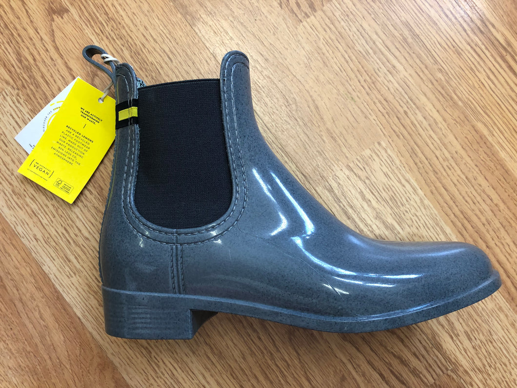 VEGAN Waterproof Rain Boots: Silver