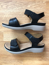 Load image into Gallery viewer, Catalina Black Sandal
