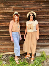 Load image into Gallery viewer, T Audrey Denim Light Wash Crop with Exposed Buttons
